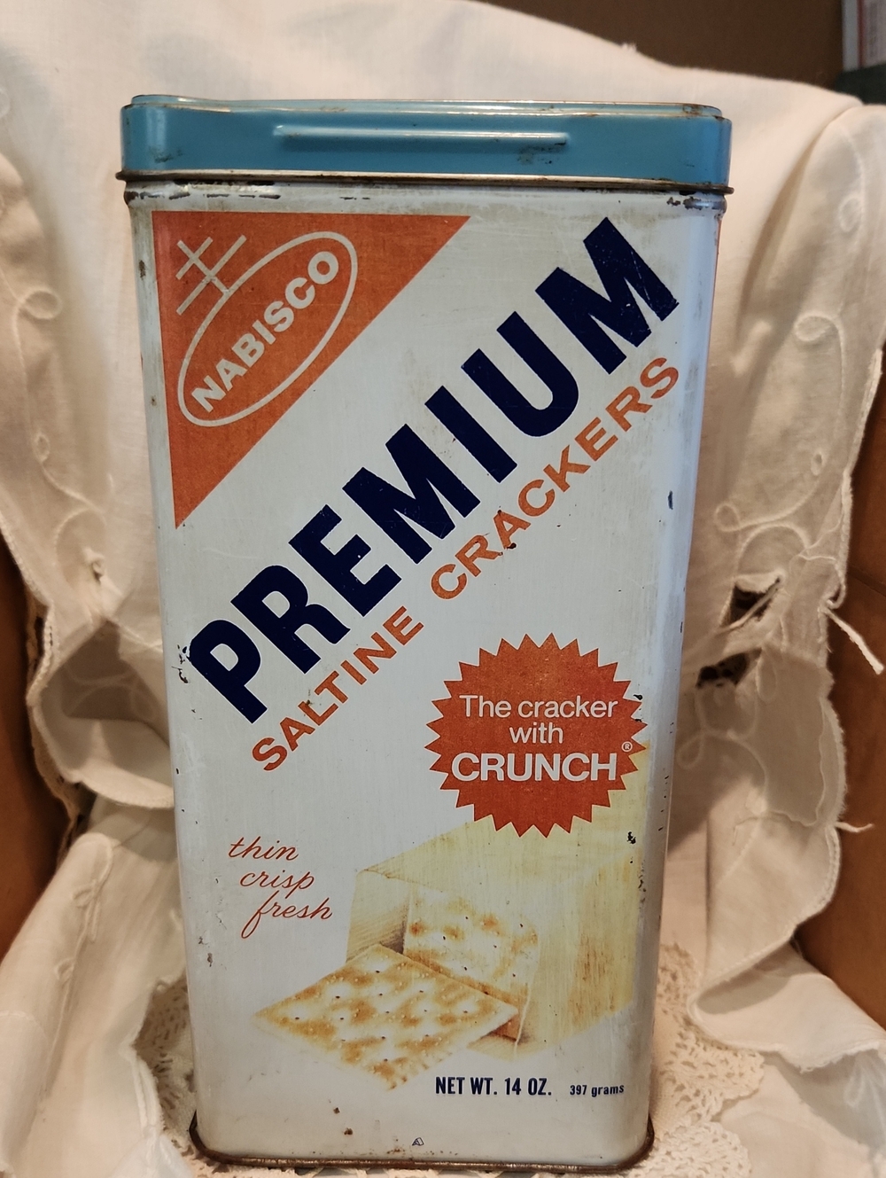 Nabisco Premium Saltine Crackers Tin - White & Blue